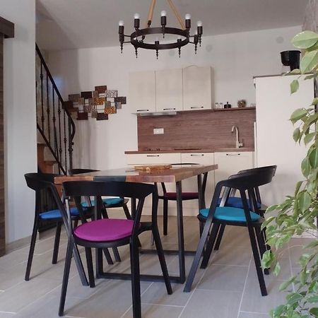 Apartment Tia Віс Екстер'єр фото