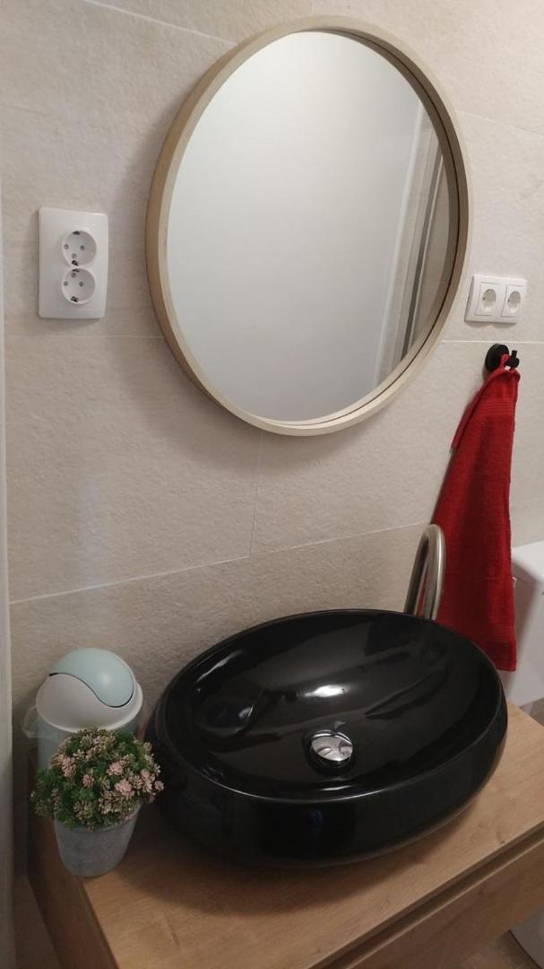Apartment Tia Віс Екстер'єр фото